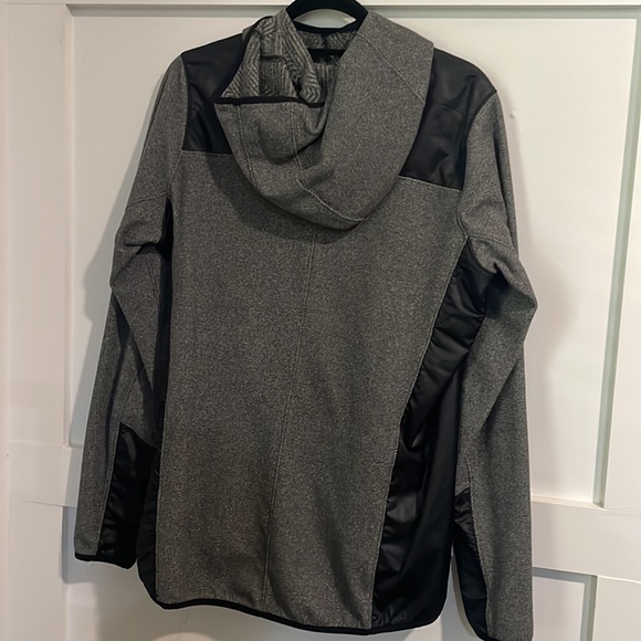 Under Armor pullover… - Picture 3 of 3